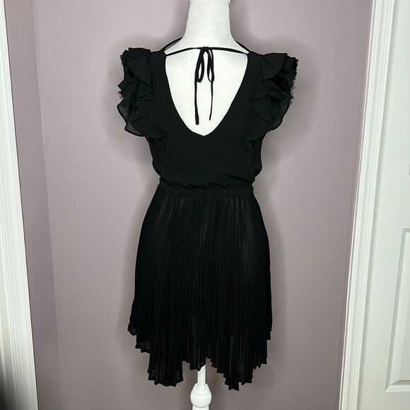 Coco Deal dress - Picture 2 of 5